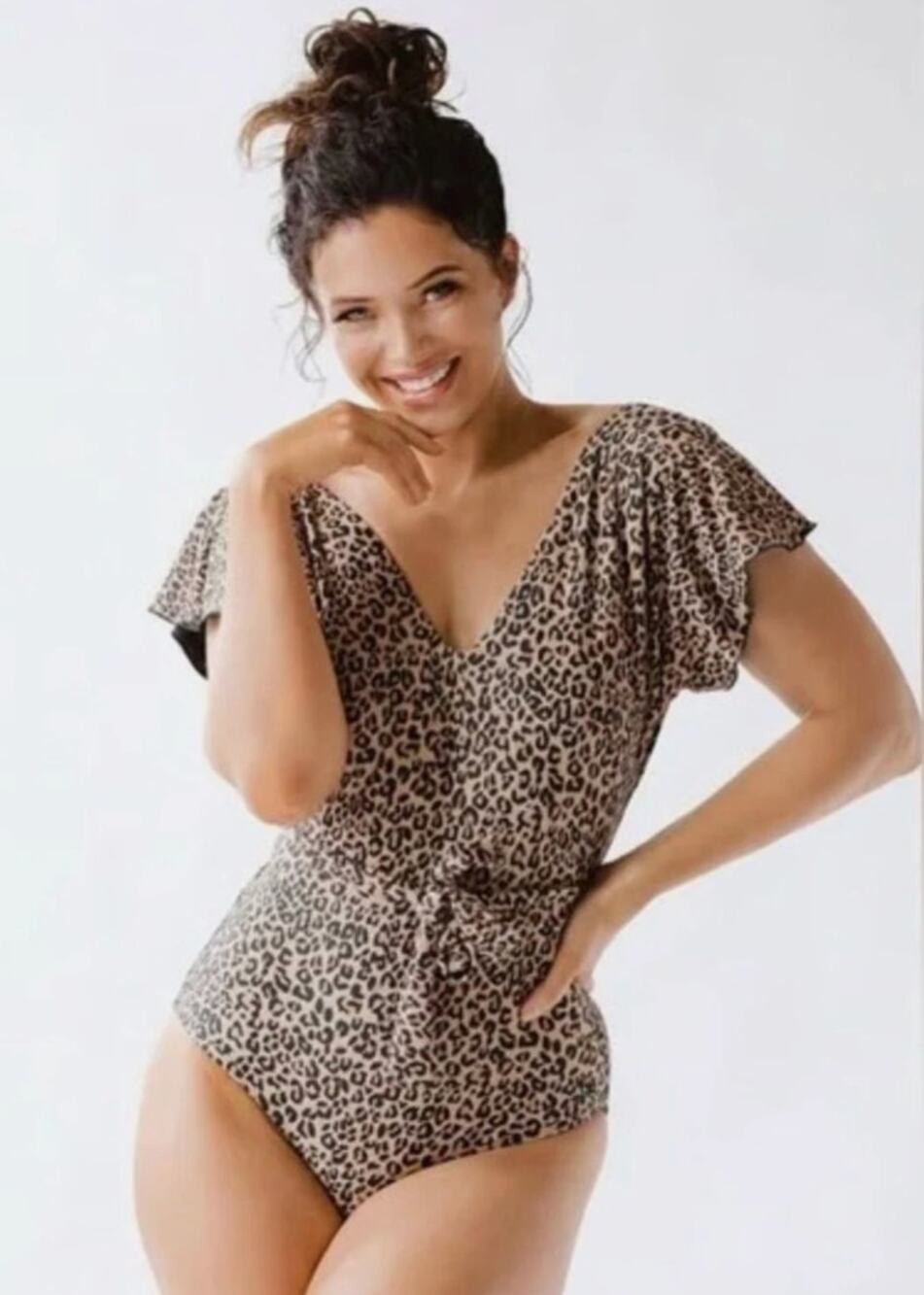 Albion The Pursuit Cape Leopard Print Short Sleeve One-Piece Swimsuit Size Small